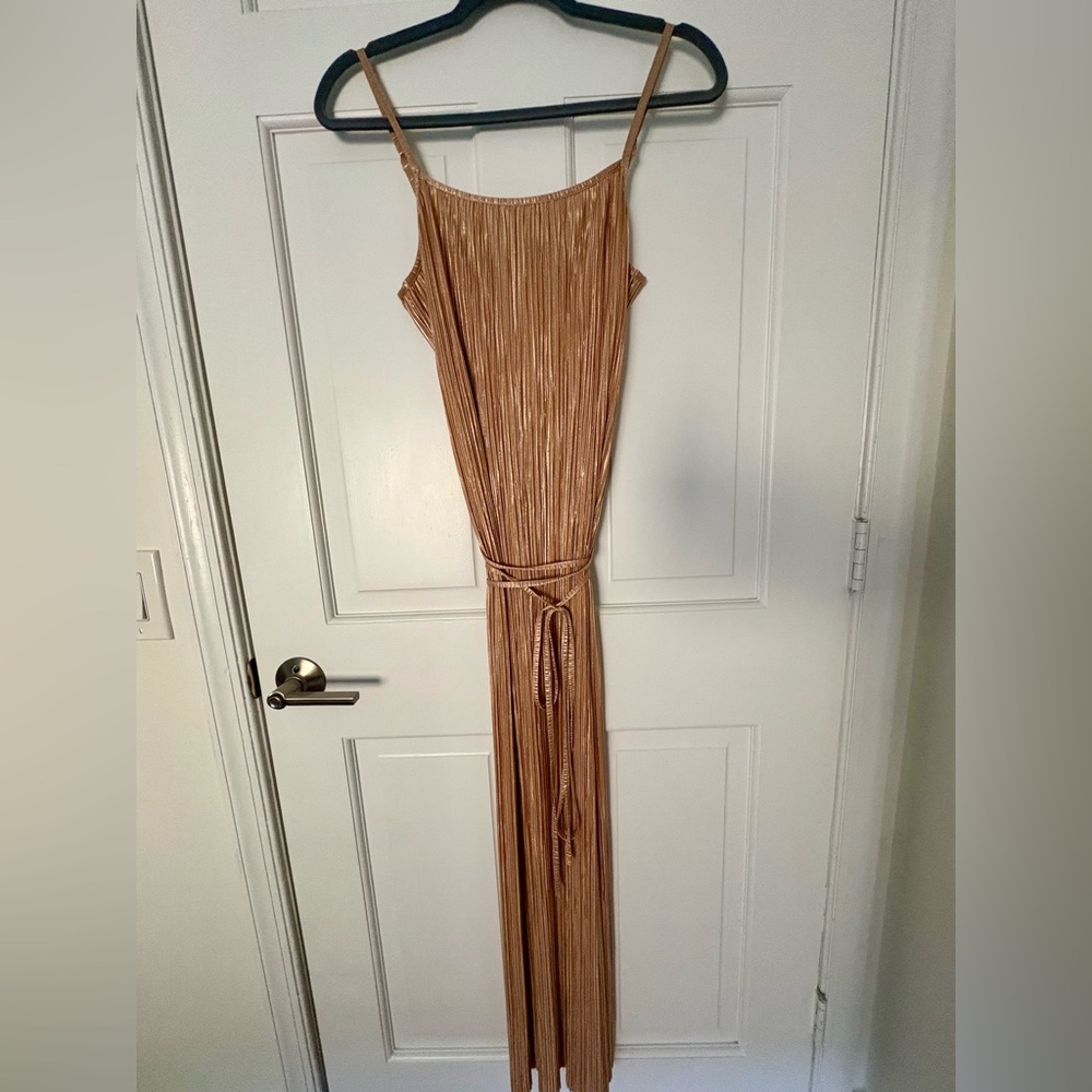 Like-new! Forest Lily Pleated Midi Dress, in Blush Shimmer, Size Small